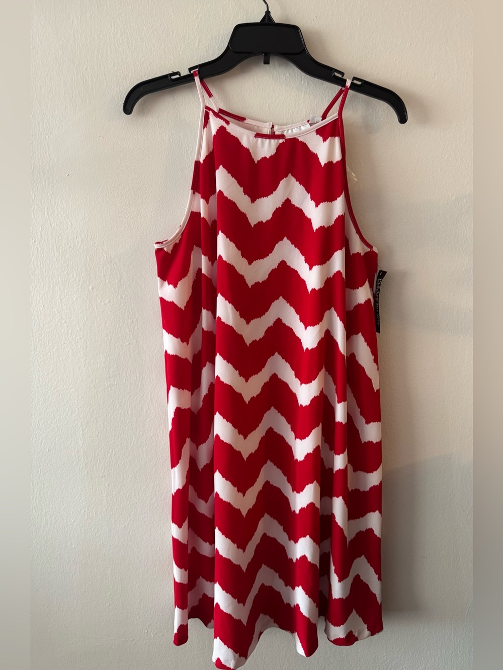 New York & Company Red & White Chevron Swing Sleeveless Women’s Dress Medium